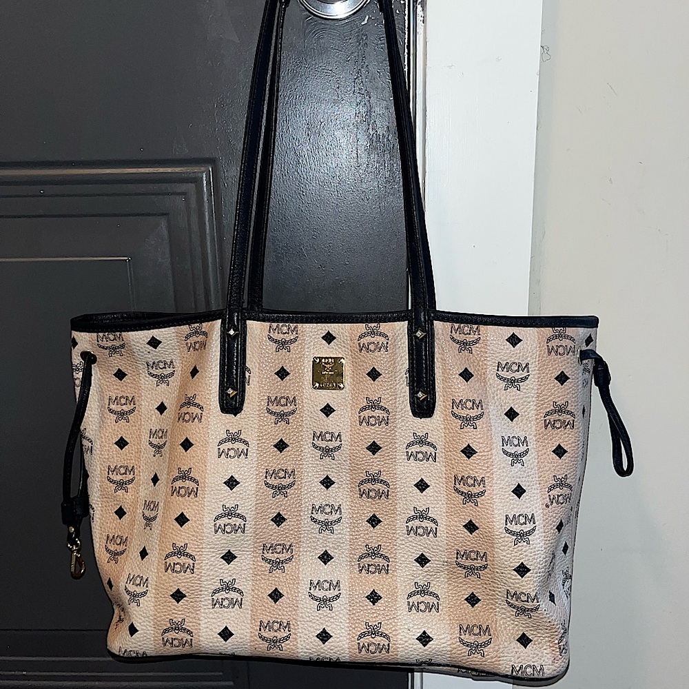 MCM NUDE TWO TONED TOTE